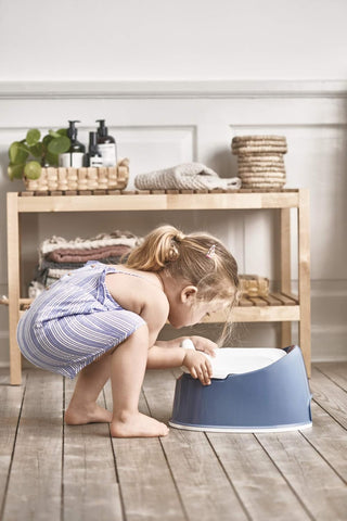 BABYBJÖRN Smart Potty - Deep Blue/White Portable Toilet